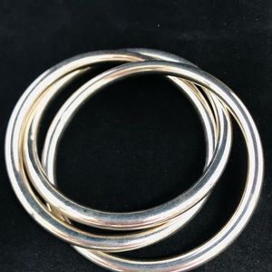 Sliver thick tri-bangle
